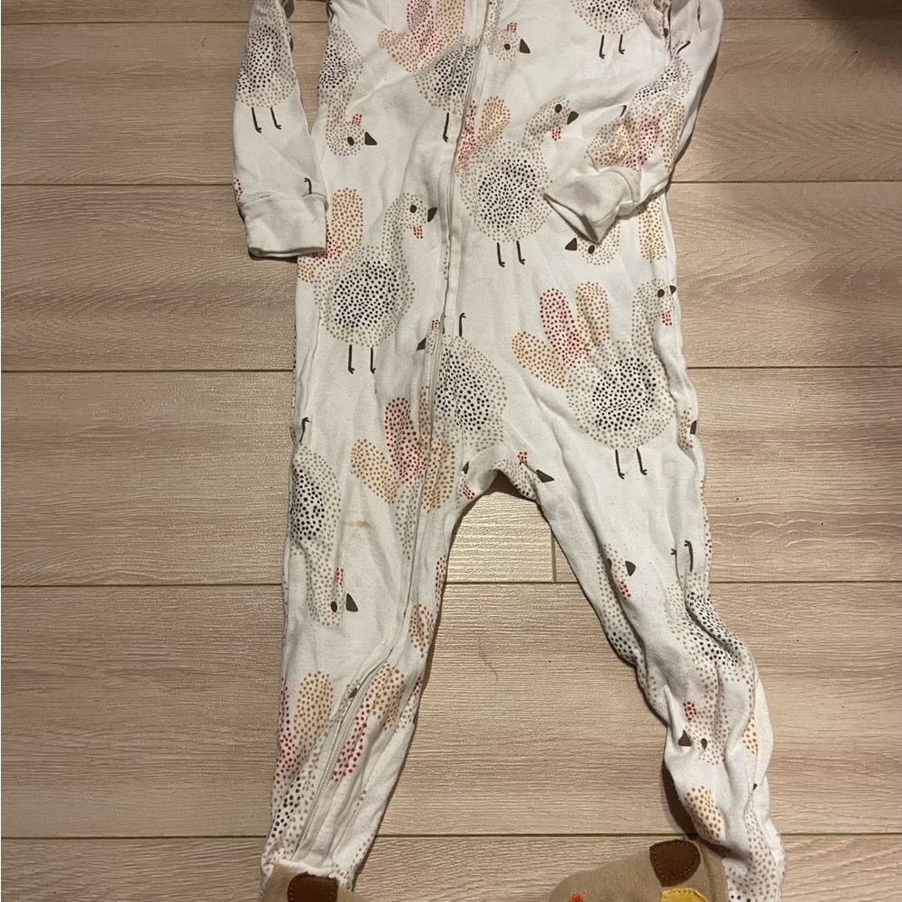 Set of 7 baby/ toddler bodysuit costume pants shirts 2 t+ converse sneakers Sz5 - Picture 2 of 15